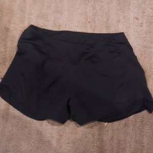 Black dry fit short